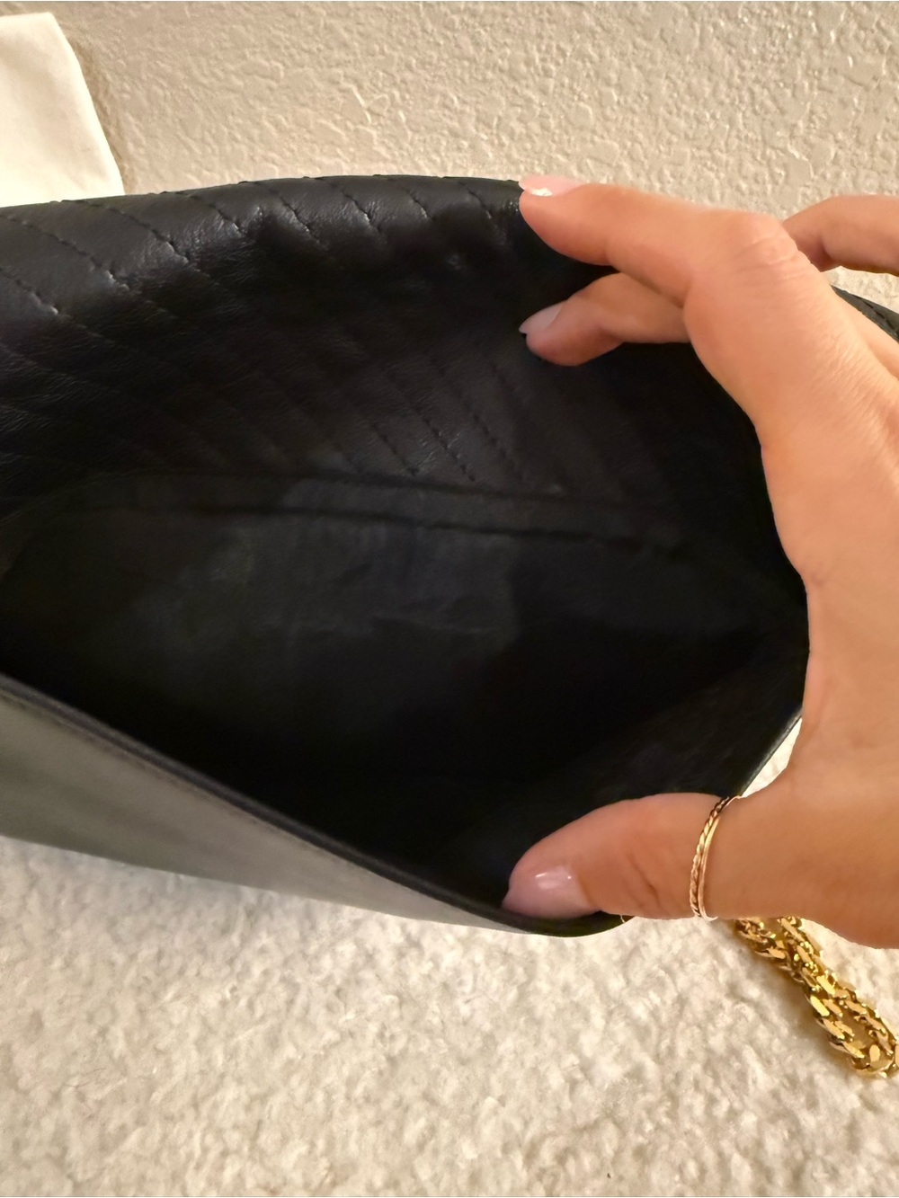 Vintage Celine Black Diagonal Quilted Leather Crossbody bag with Gold Chain - Picture 13 of 16